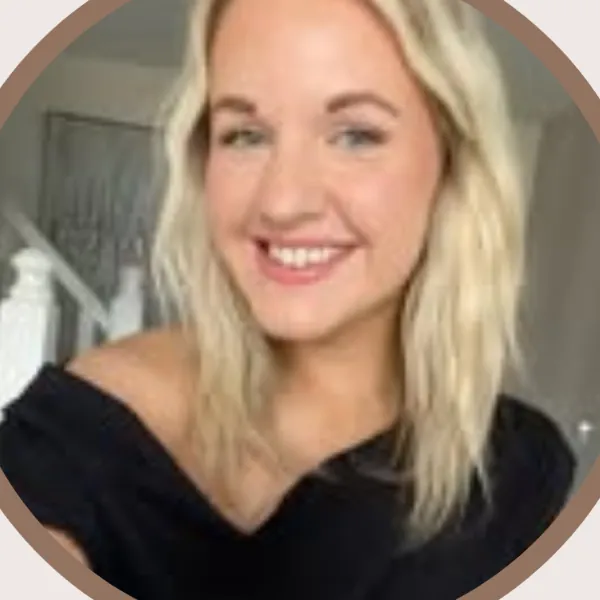 Laura Shepherd, Mrs S
